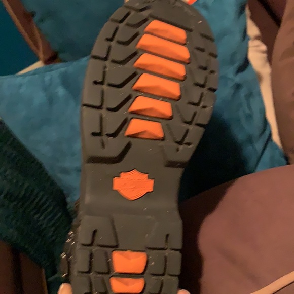 Authentic HD boots 10 inches tall - Picture 6 of 6